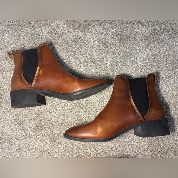 Steve Madden Women's Audience Cognac Brown Chelsea Boots Size 9 - Picture 3 of 11